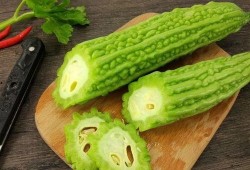 柳州吃瓜事件网红是谁啊,揭秘网红背后的真相